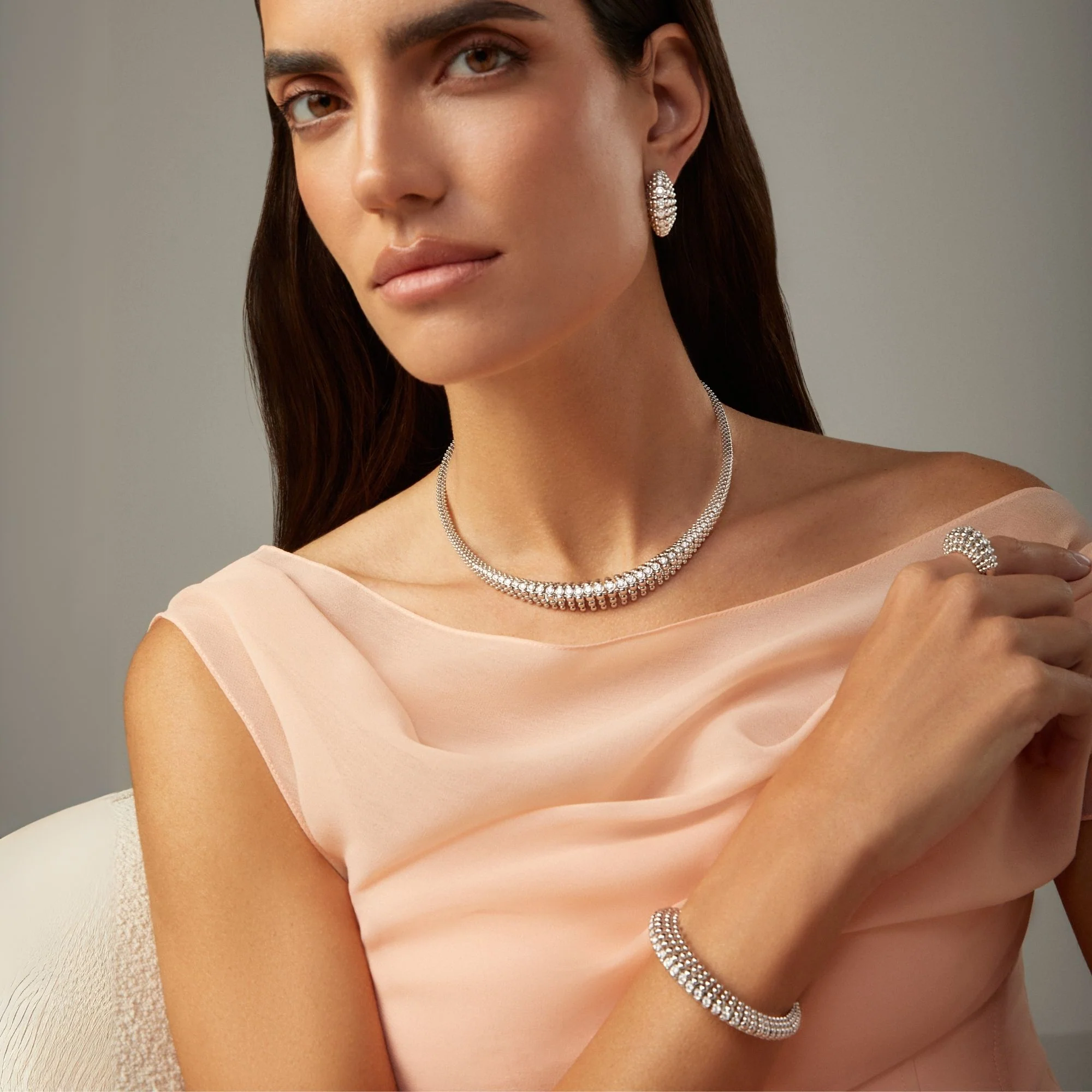 BUBBLES STRAIGHT WHITE GOLD NECKLACE - Image 3