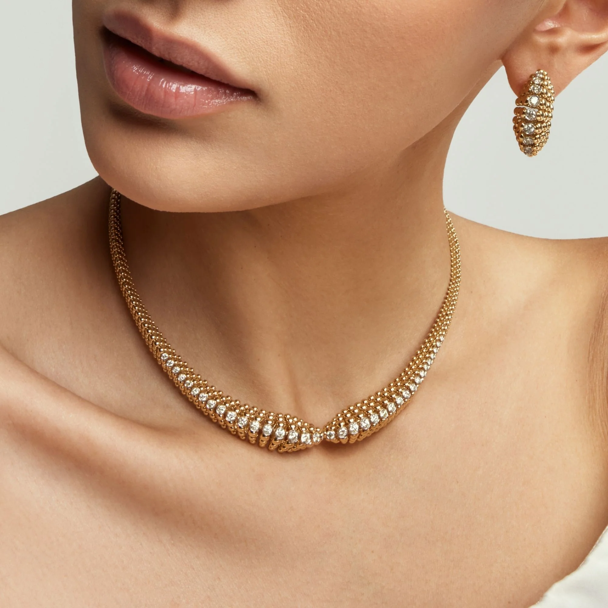 BUBBLES YELLOW GOLD NECKLACE - Image 3