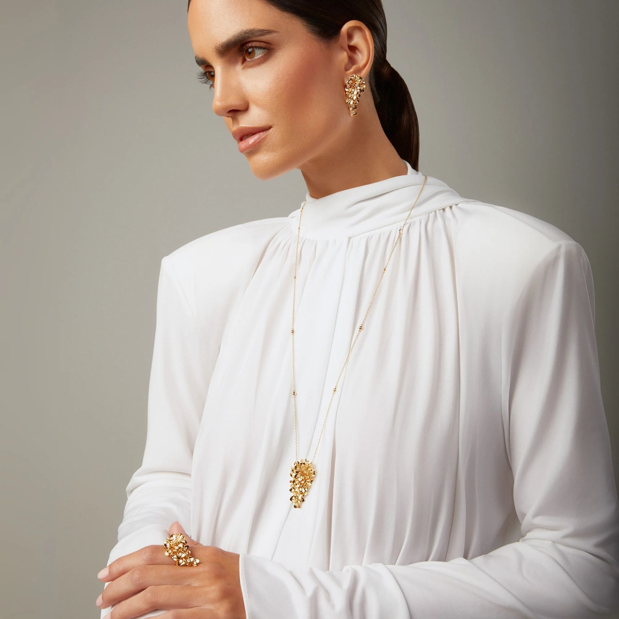 EDERA LONG YELLOW GOLD PENDANT - Image 3