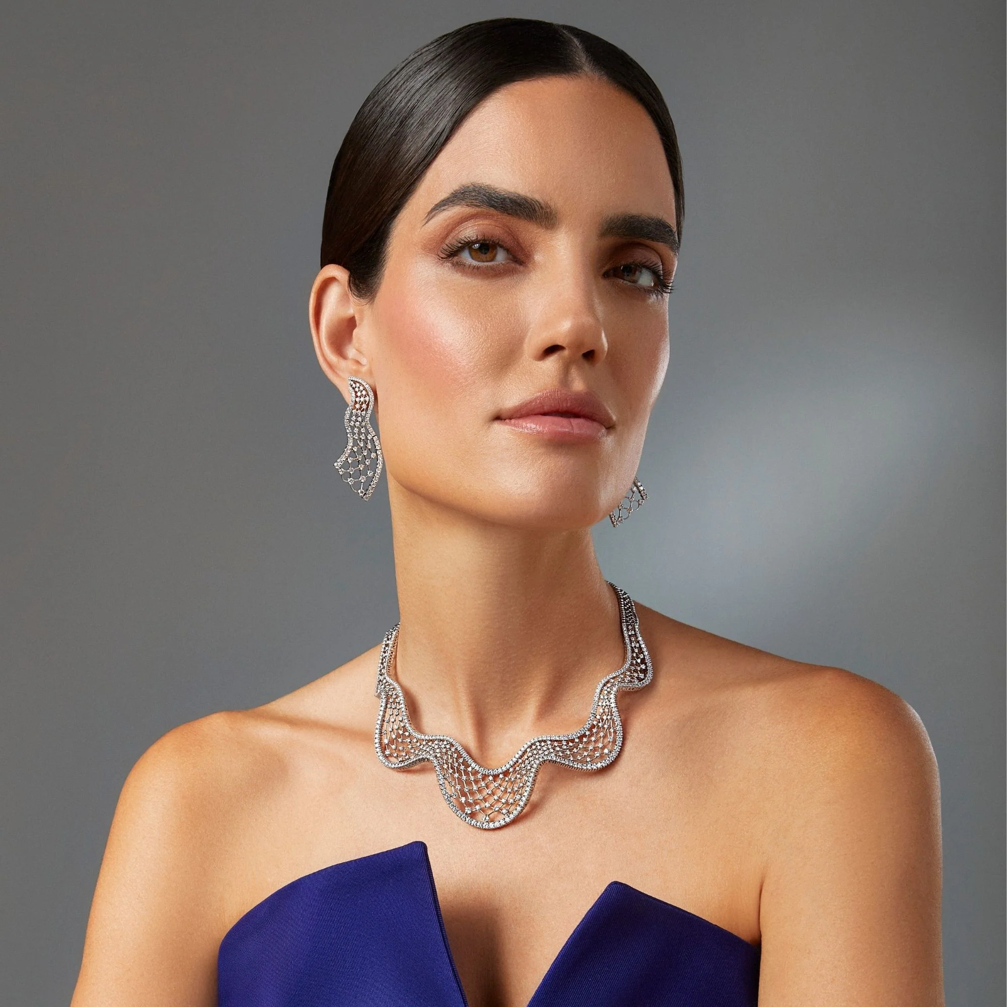 INTRIGO WHITE GOLD NECKLACE
