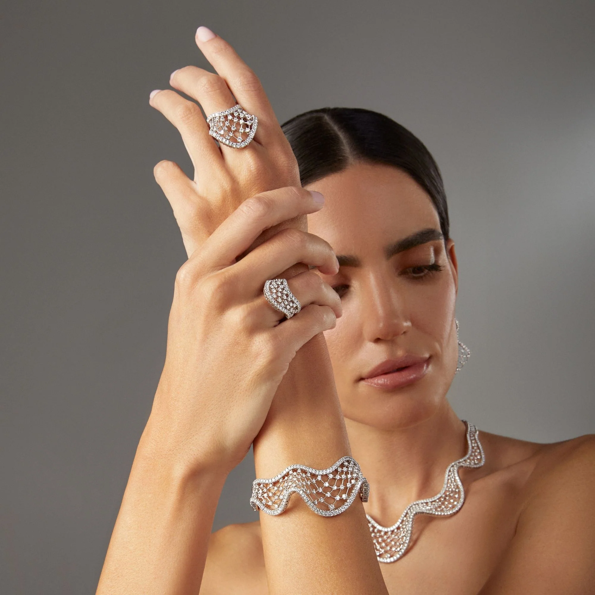 INTRIGO WHITE GOLD RING