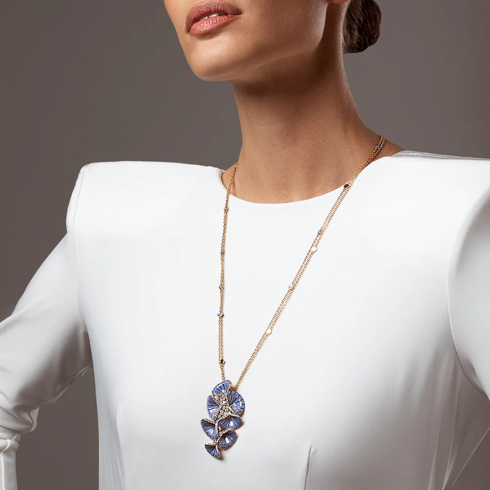 NINFEA LONG LILAC ENAMEL PENDANT - Image 3