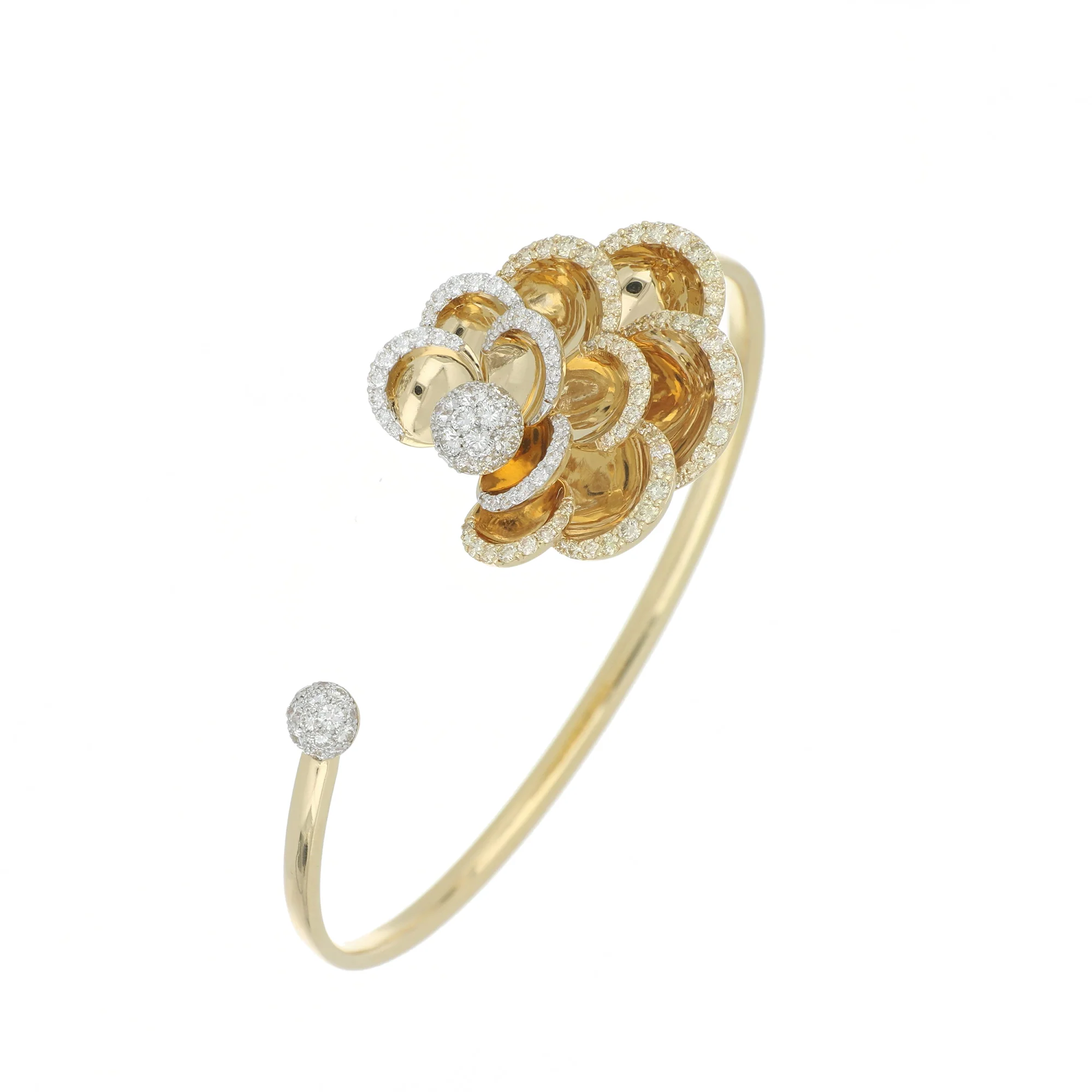 PETALS YELLOW GOLD BRACELET - Image 2