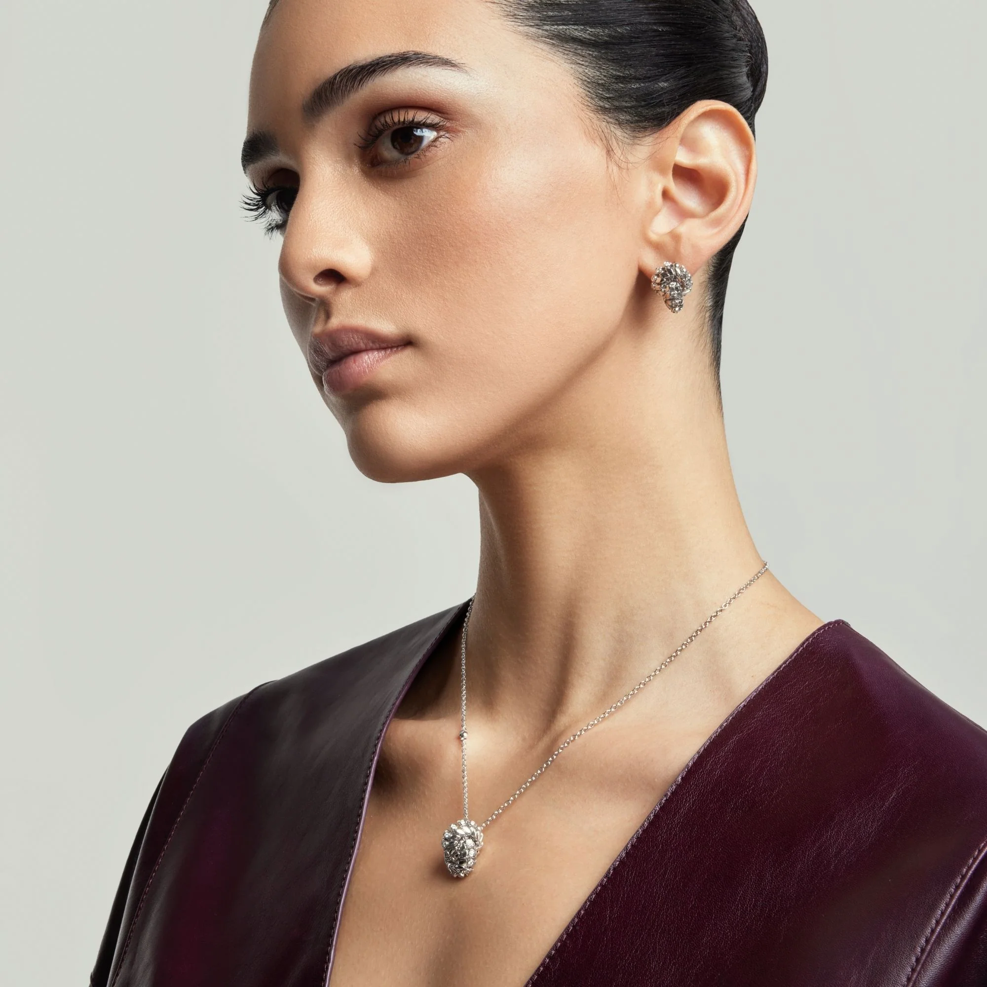 SNODO SMALL WHITE GOLD PENDANT - Image 2