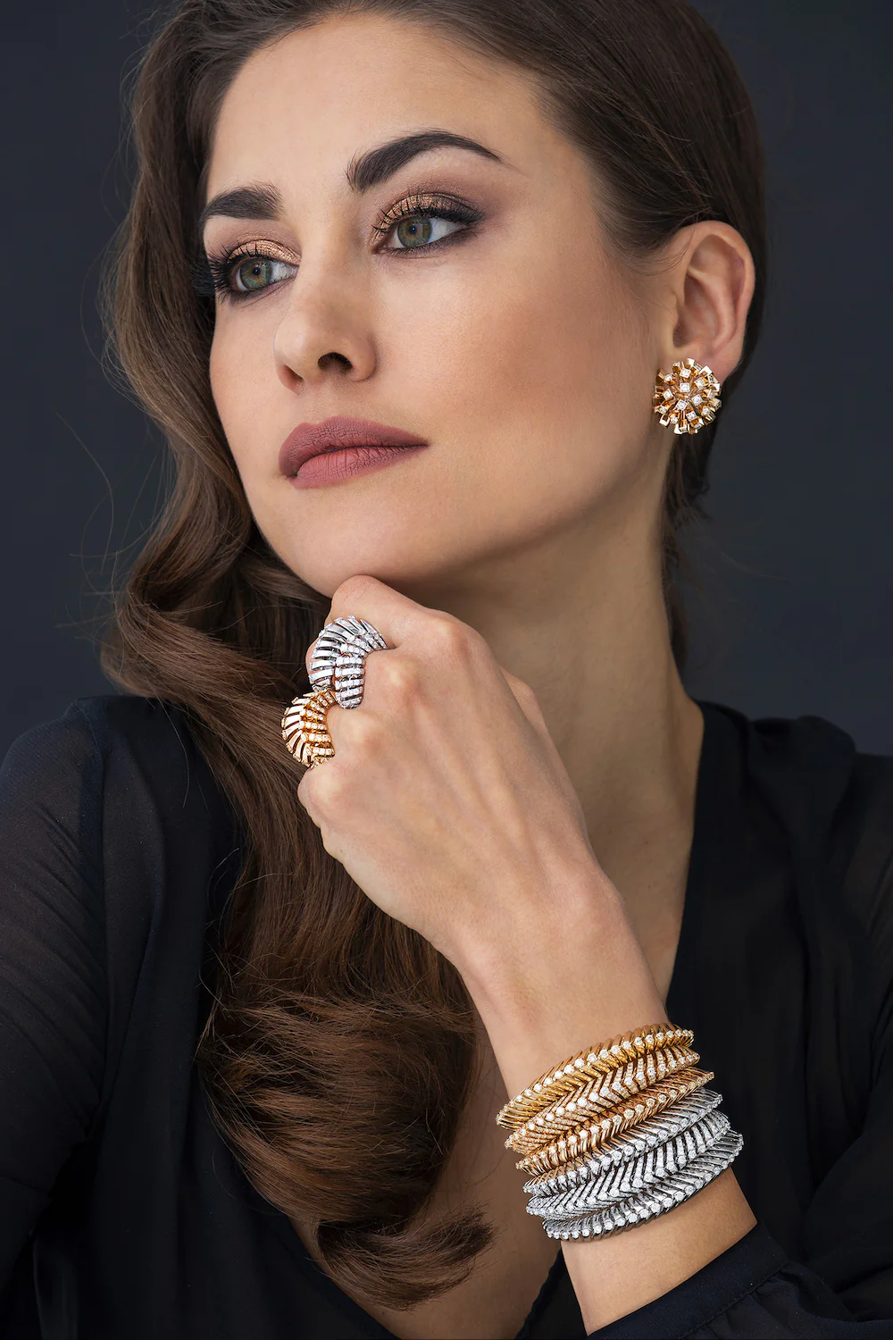 SOFFIO WHITE GOLD DIAMOND PAVÉ BRACELET - Image 6