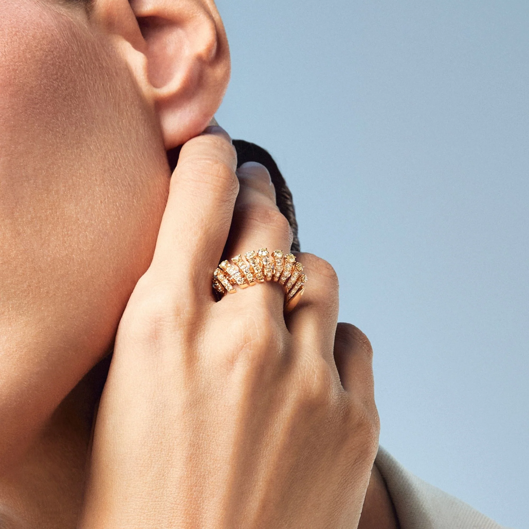 SOFFIO YELLOW GOLD DIAMONDS PAVÈ RING