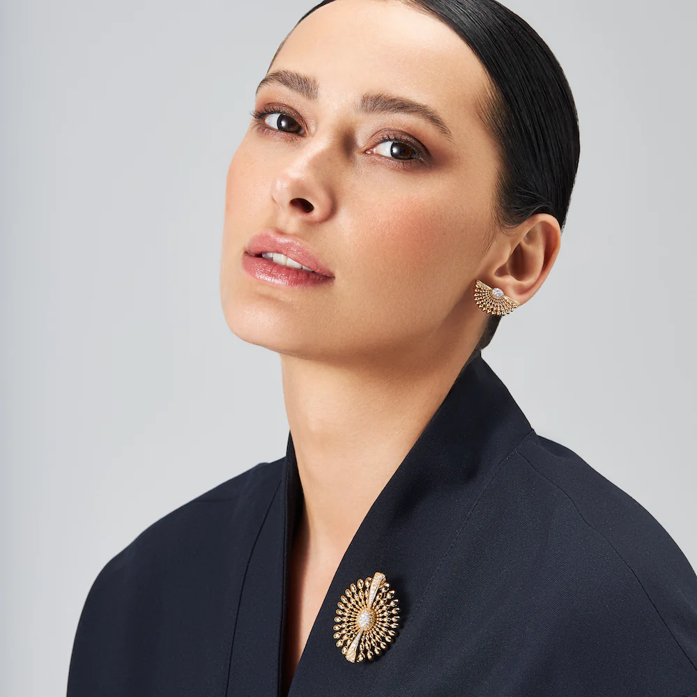 SOLEGIRA YELLOW GOLD BROOCH - Image 3
