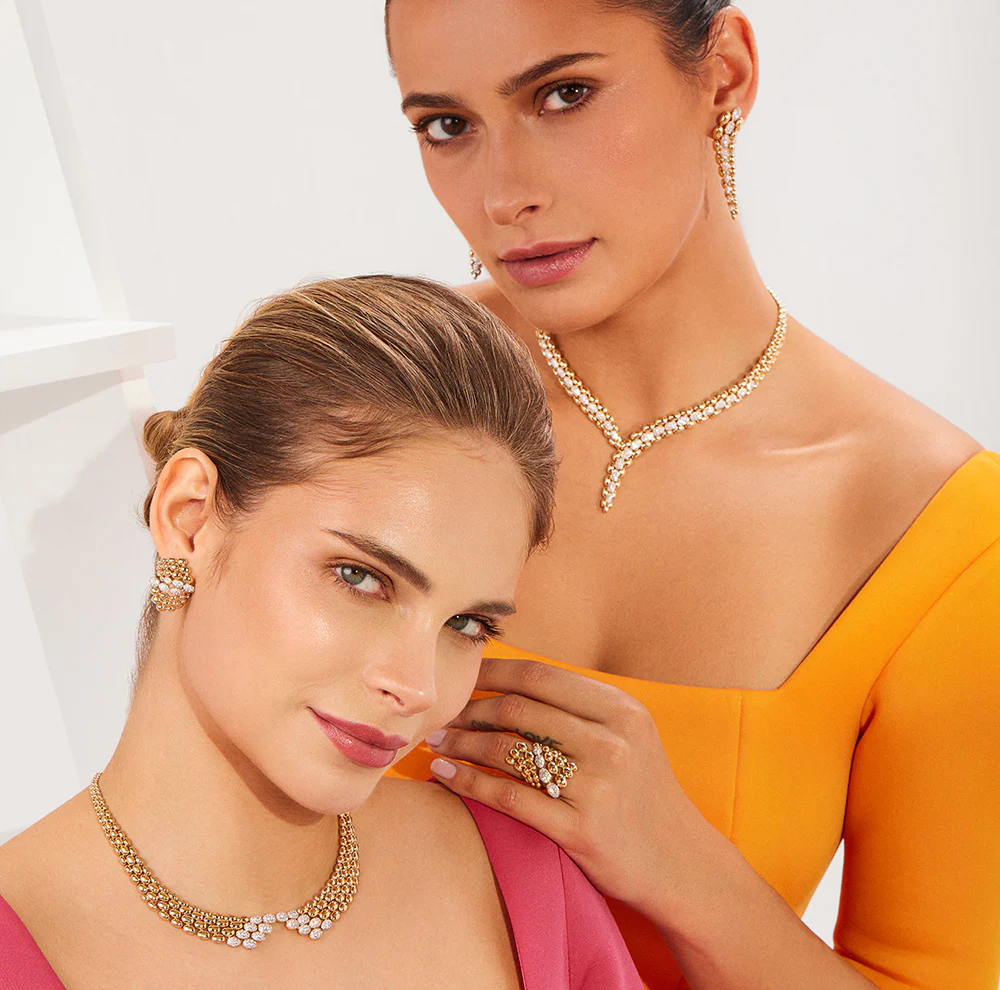 SOLEGIRA YELLOW GOLD LONG EARRINGS - Image 4