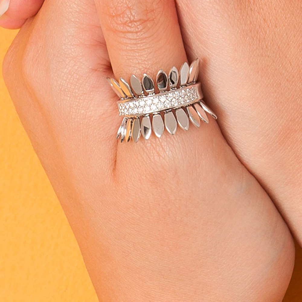 SPETTINATO WHITE GOLD RING
