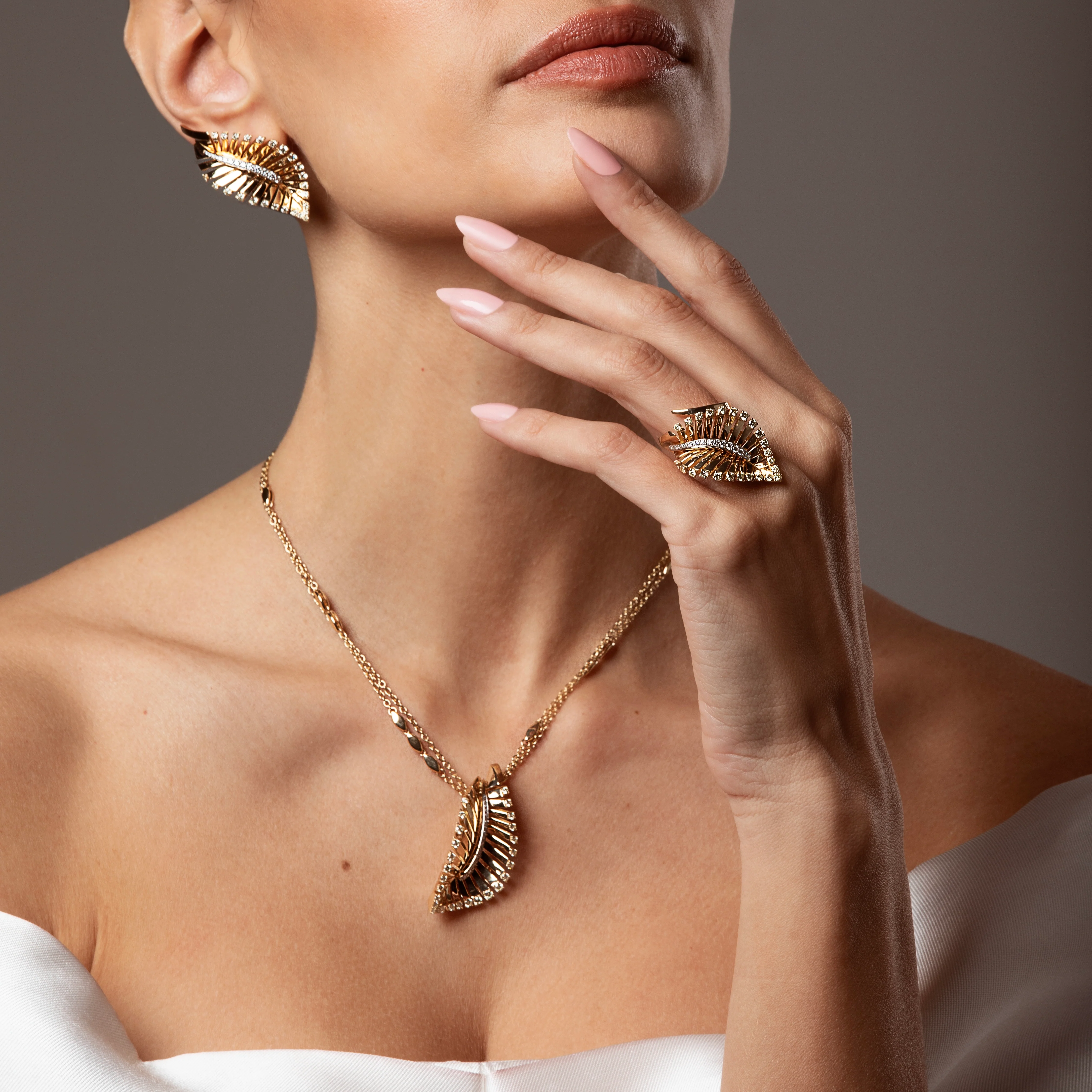 VITO FOGLIA YELLOW GOLD PENDANT - Image 3